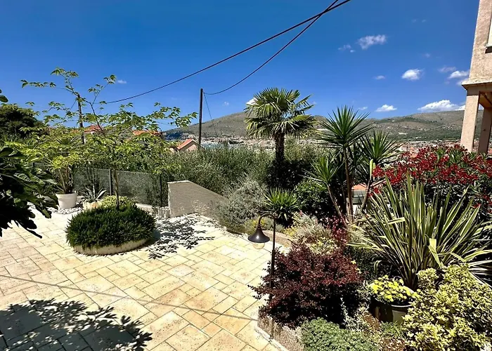 Apartament Center Exclusive Seaview For 4