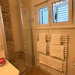 Center Exclusive Seaview For 4 *