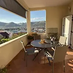 Center Exclusive Seaview For 4