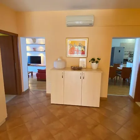 Apartament Center Exclusive Seaview For 4 Trogir