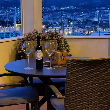 Center Exclusive Seaview For 4 Appartement *