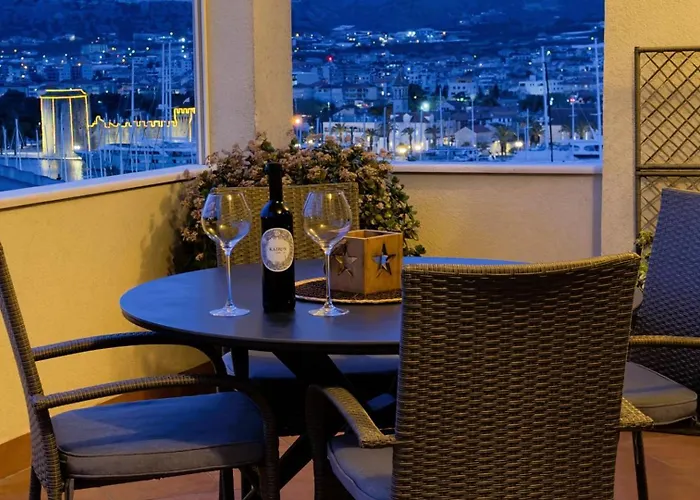 Center Exclusive Seaview For 4 아파트 *